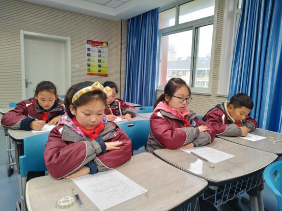 分享智慧 共享经验 迎战期末_html_m5674c097.jpg